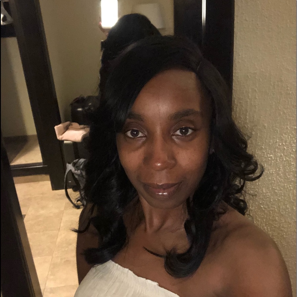 Meet your Posher, Doretta